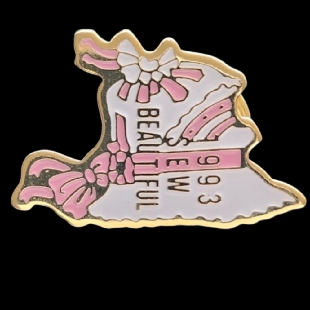 Vintage 1993 Sew Beautiful Lapel Pin Collectable